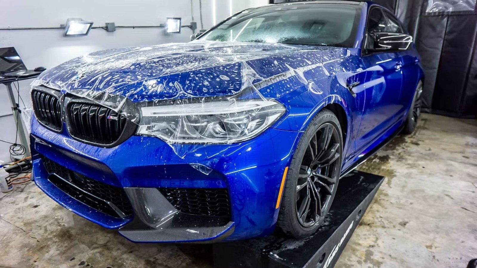 You are currently viewing Can PPF Protect Your Vehicle from Road Salt, Rock Chips, and Scratches?